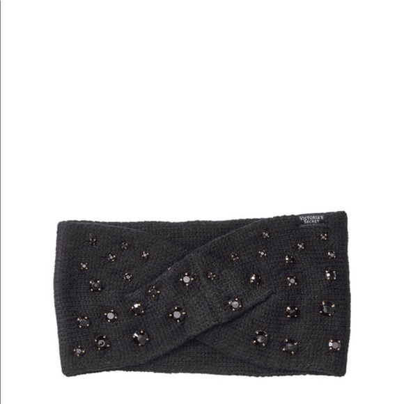 ?VS Pom Pom embellished hat and gloves